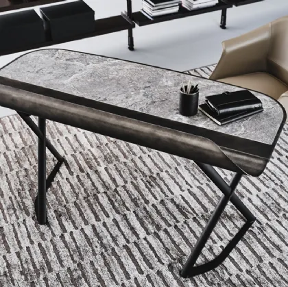 Scrittoio Cocoon Keramik con base in acciaio e piano in ceramica di Cattelan Italia