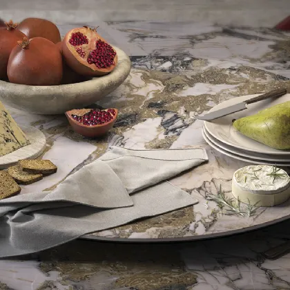 Contenitore vassoio girevole Lazy Susan in ceramica effetto marmo di Cattelan Italia